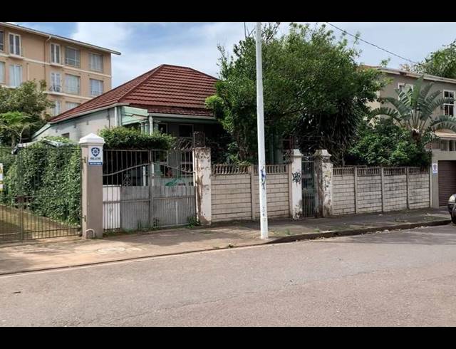 BUSINESS FOR SALE IN WINDERMERE